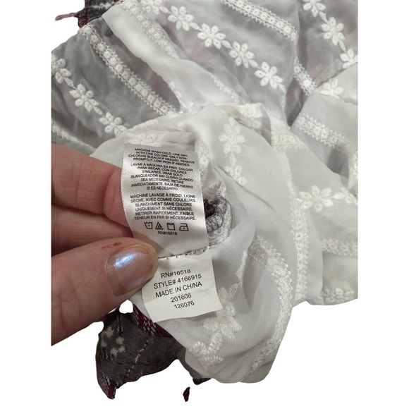 Maddie Red Plaid Flannel Button Down Shirt Lace Back Floral Embroidered Womens S - Picture 8 of 8